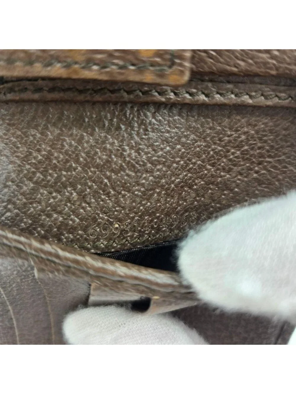 Gucci Canvas Fold Wallet Jumbo GG